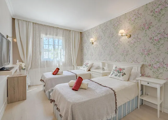 فيلة Con Piscina En Madronal Fanabe,