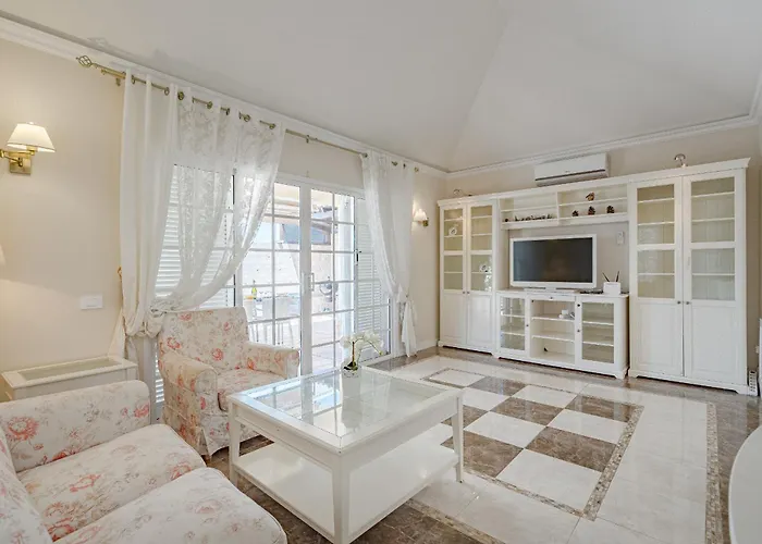 Con Piscina En Madronal Fanabe, فيلة أذيخي