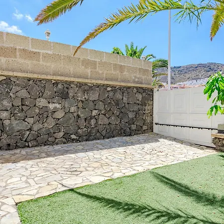 Con Piscina En Madronal Fanabe,