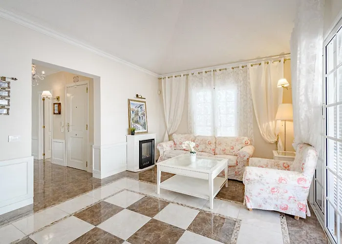 Villa Con Piscina En Madronal Fanabe, *