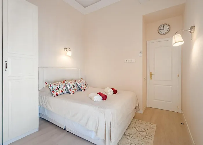 Villa Con Piscina En Madronal Fanabe, *